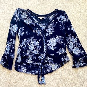 American Eagle Floral Vacation Top
